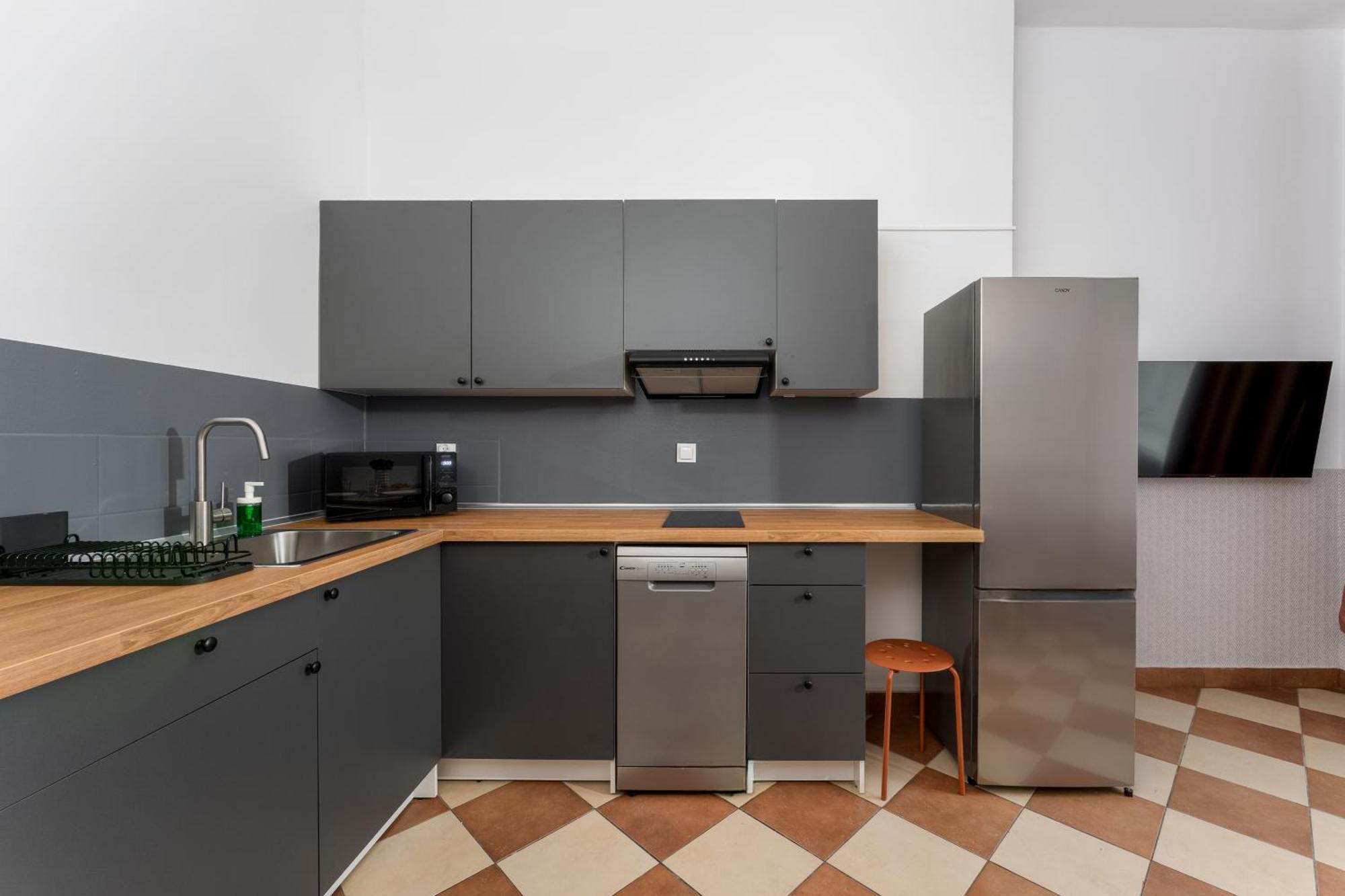 Three-Bedroom Superior Apartment